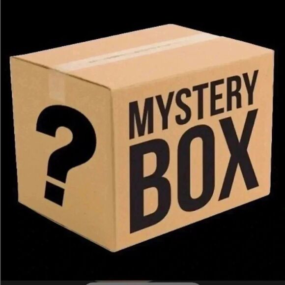 5 piece Mens Mystery box! Items may include tops, bottoms, shoes, acce… - Picture 2 of 2